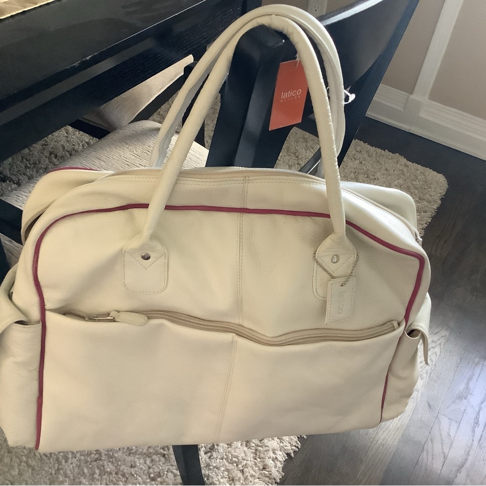 Latico NEW White  Green leather travel bag w adjustable crossbody Strap New